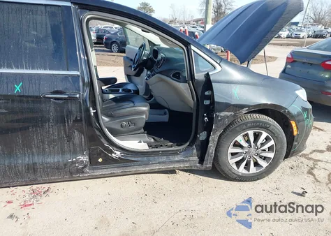 2021 Chrysler Pacifica Hybrid Touring L z USA, uszkodzony, nr VIN 2C4RC1L77MR536078